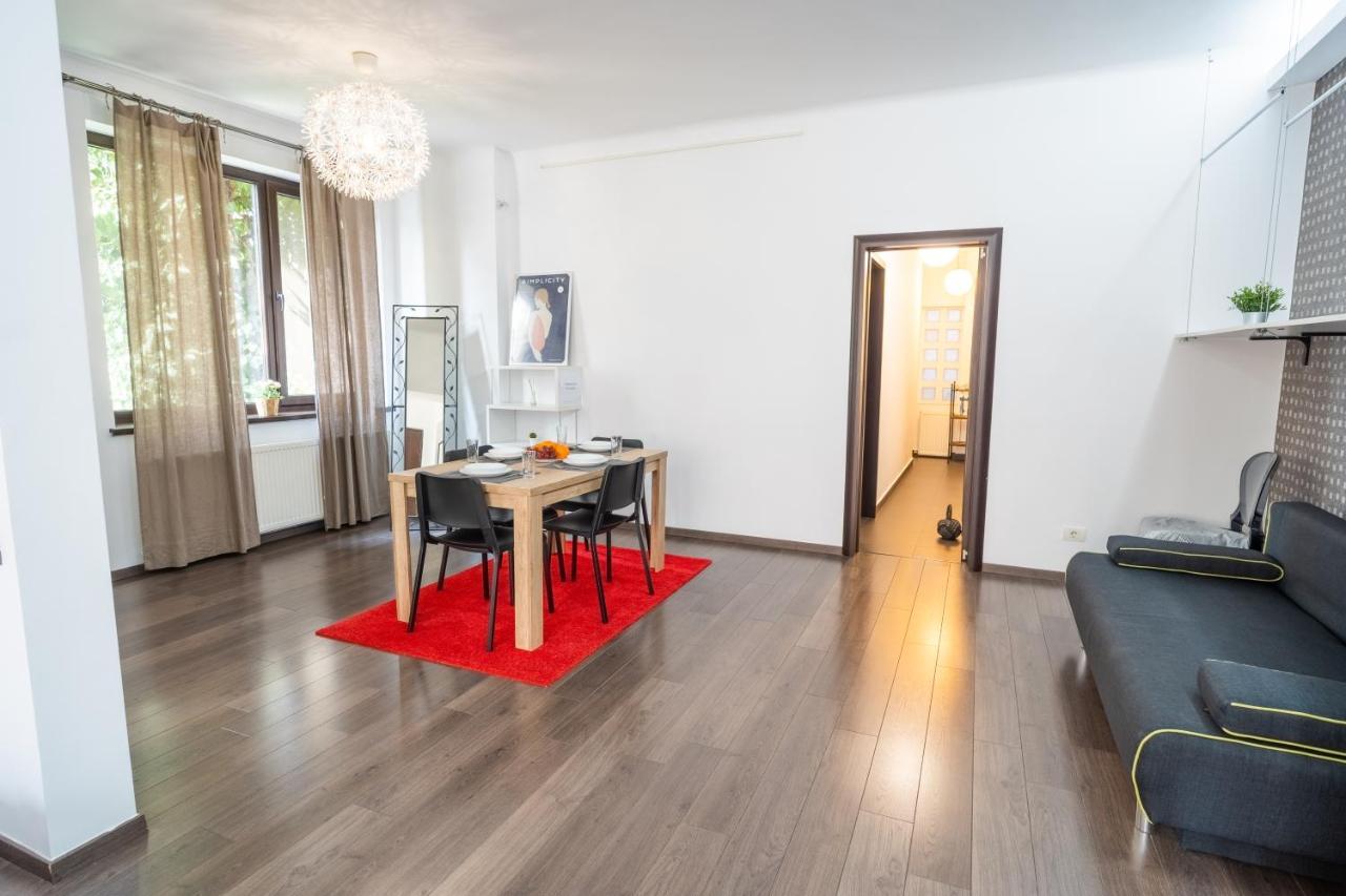 Cozy & Spacious Flat Near Victoriei Square بوخارست المظهر الخارجي الصورة