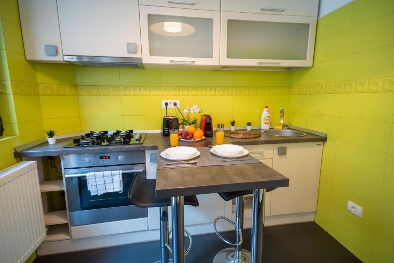 Cozy & Spacious Flat Near Victoriei Square بوخارست المظهر الخارجي الصورة